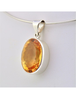 Pendentif argent ovale pierre facettée