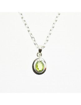 Pendentif ovale petit modèle argent 925 et Péridot facetté