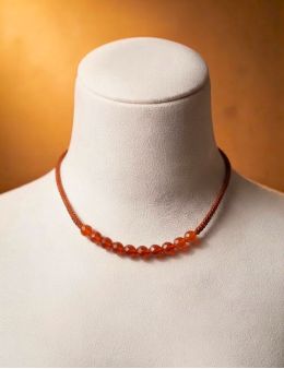 Collier macramé avec perles facettées Cornaline