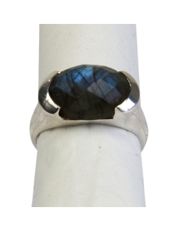 Bague argent pierre facettée