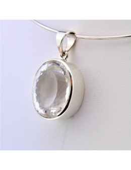 Pendentif argent ovale cristal de roche facetté